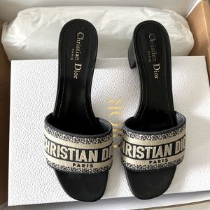 DIOR DWAY HEELED SLIDE